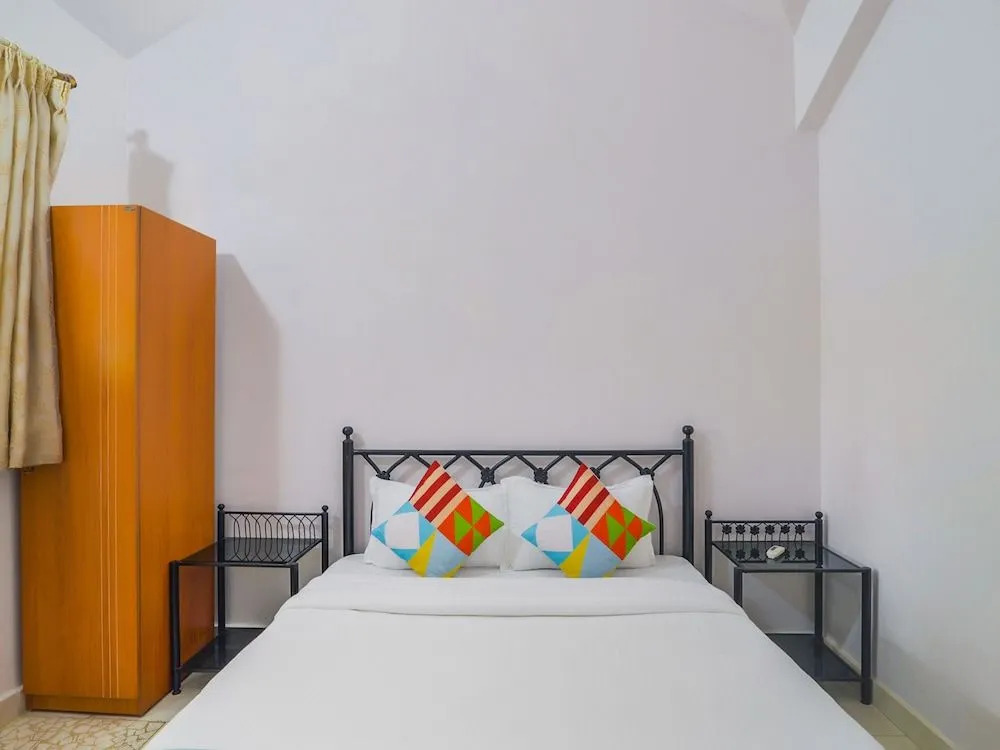 OYO 18754 Home Pool View 1BHK Varca