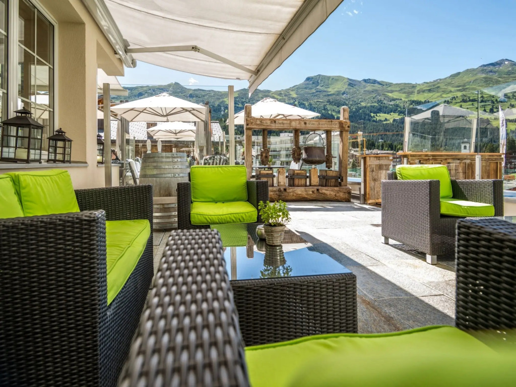 Hotel Lenzerhorn - Alpine Stay, Spa & Savour