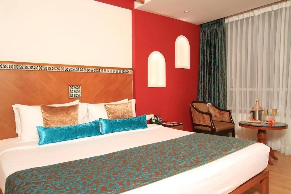 Hotel Aajura
