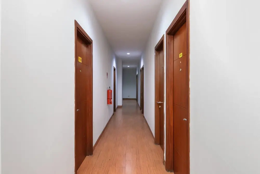 RedDoorz Near Mandaya Royal Hospital Puri