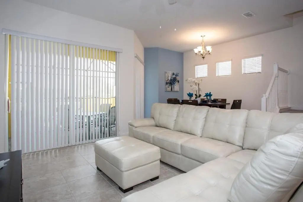Stunning 5 Bd Home w/ Pool Close to Disney 174