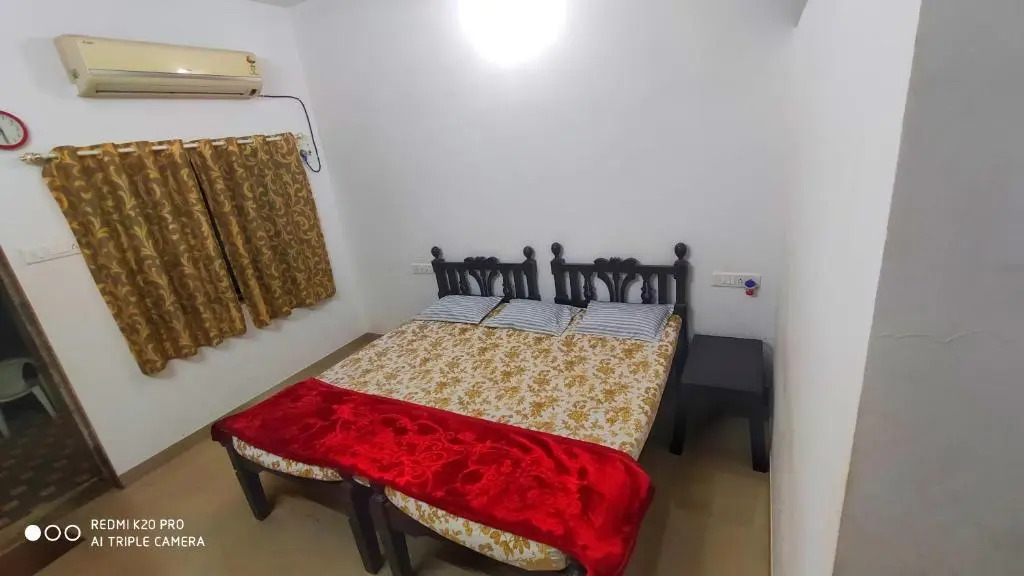 Chandraprabha Nyahari Niwas
