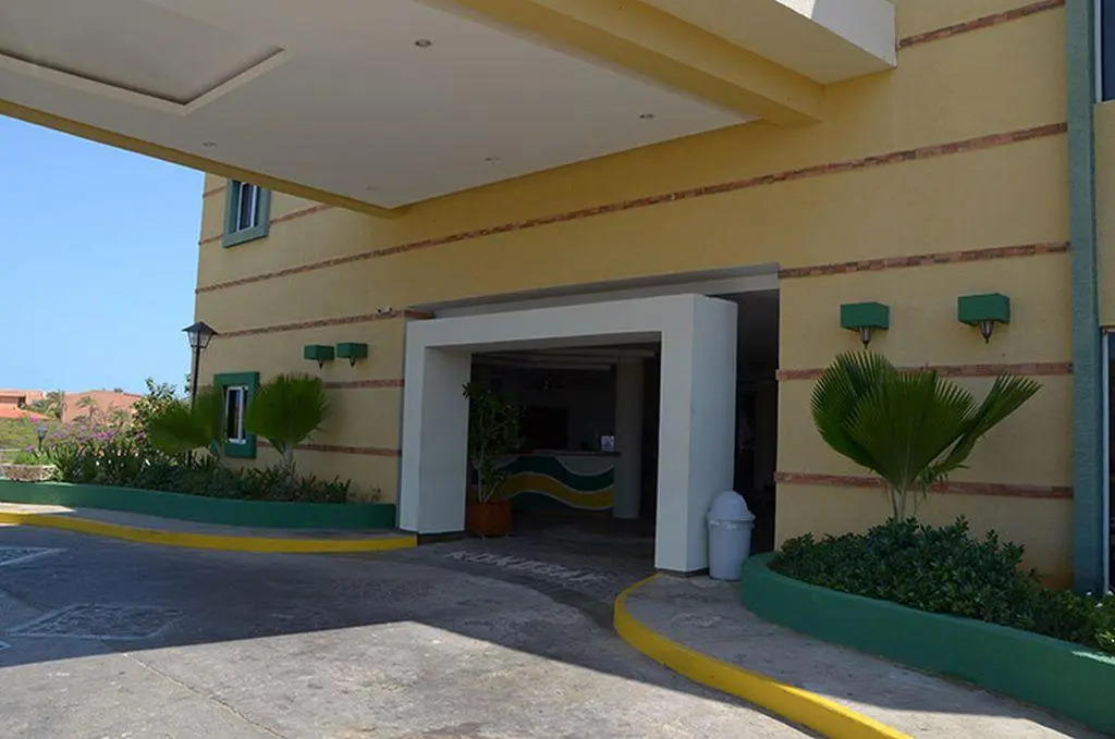 Kokobay Hotel