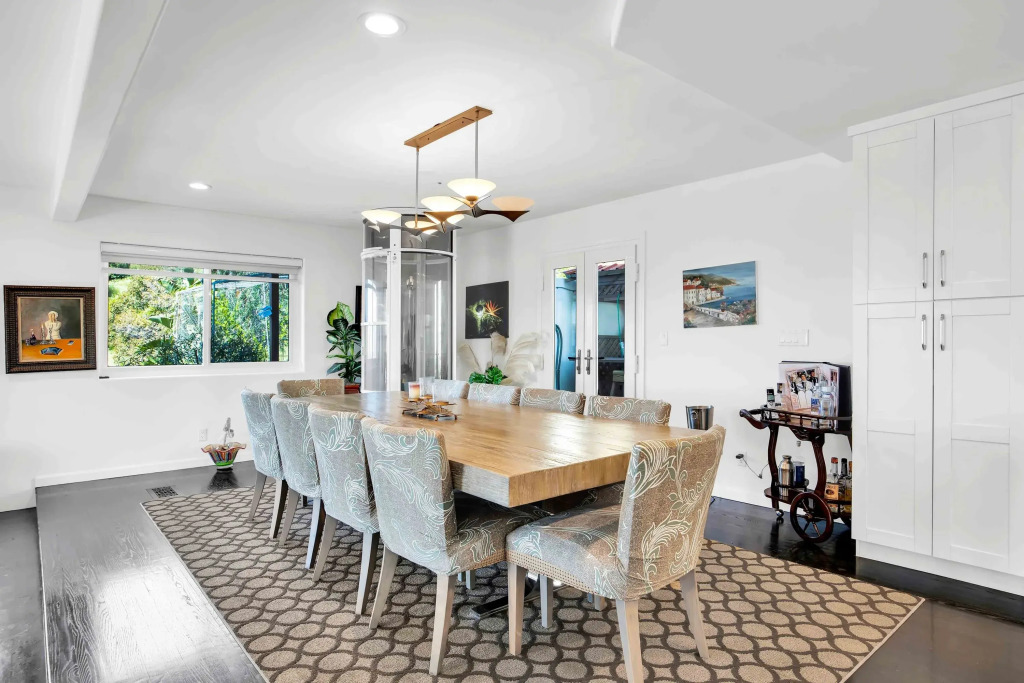 Pacific View by Avantstay Original Artist's Home