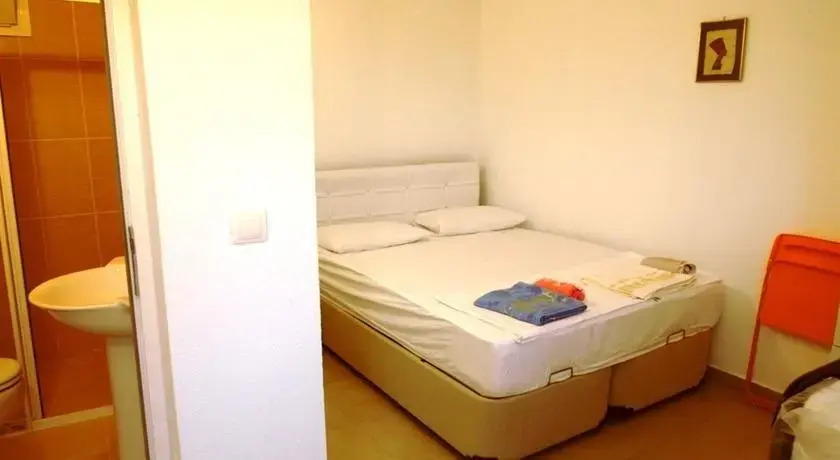 Gölge Pansiyon