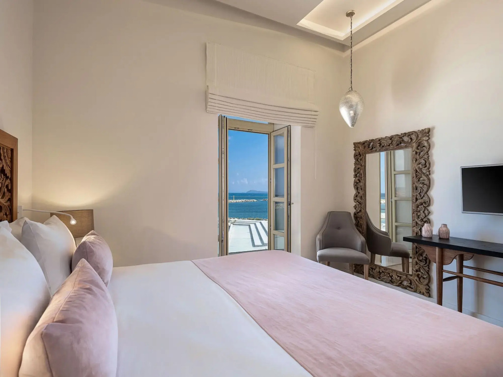 Avra Apartments Kolymbari Harbour