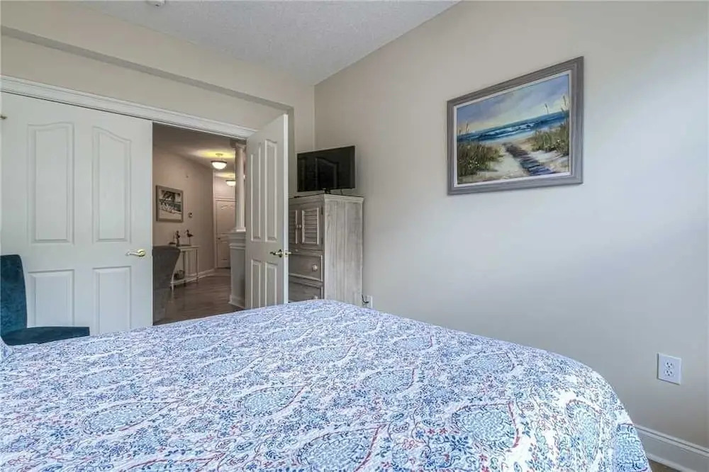 Havens 712 3 Bedroom Condo by Redawning
