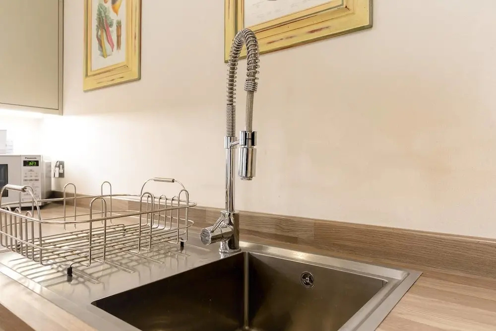Beautiful 1BR Home in Chelsea - 3 Guests!