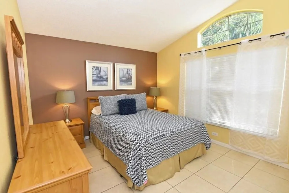 2676 Emerald Island House 5 Bedroom by Florida Star
