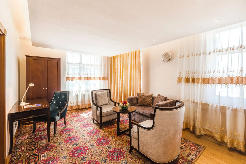 Mika Hotel