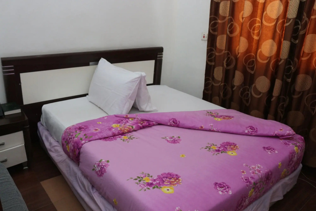 Crystalem Luxury Hotel