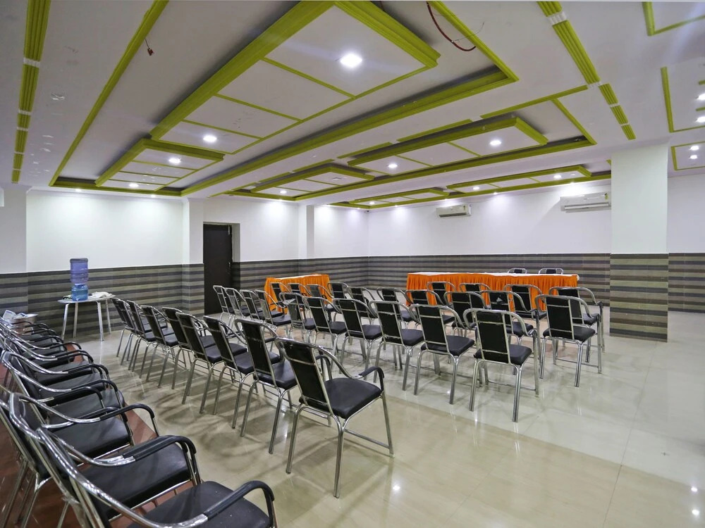 OYO 9955 Hotel Swaruchi Palace