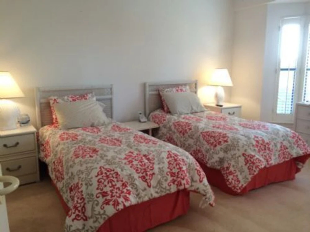 La Peninsula Blvd Condo