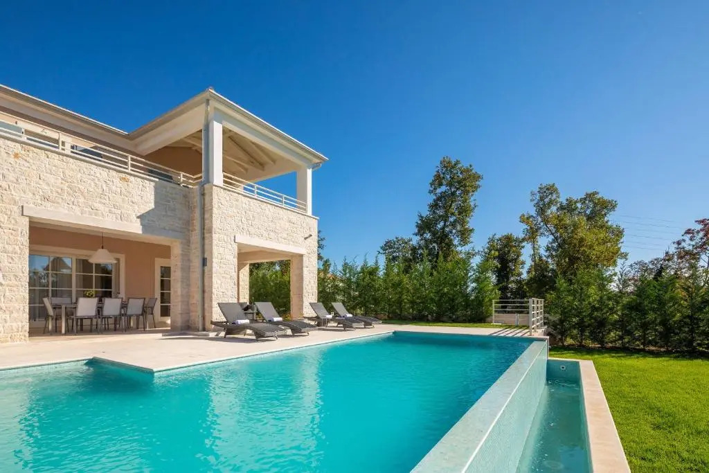 Villa Divine by ILC