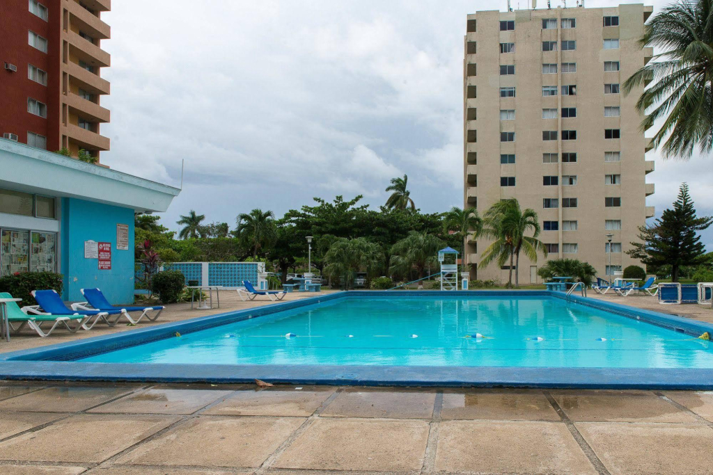 4 BR Oceanfront Family Villa - Ocho Rios
