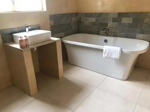 Hermanus 13 on 2nd Guest Rooms