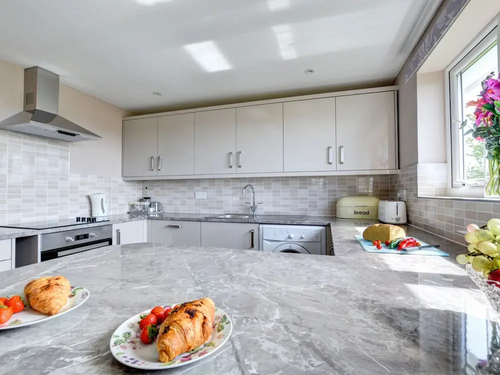 Spacious Holiday Home in Cornwall With Garden