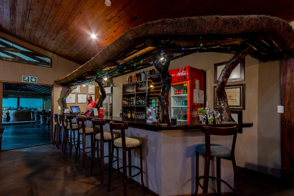 Emdoneni Lodge with Zululand Cat Conservation Project