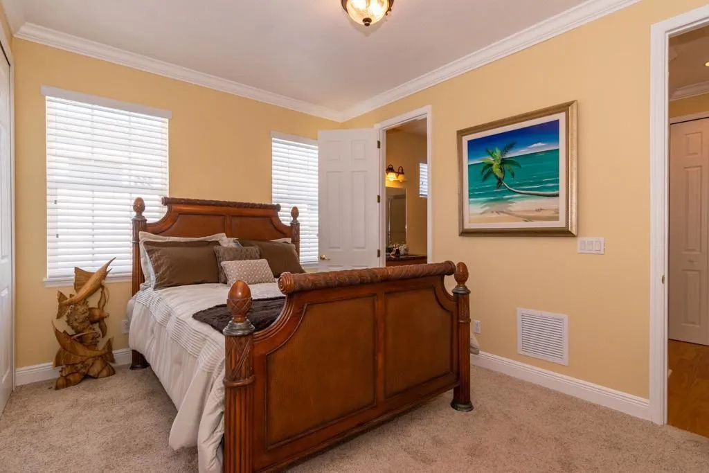 Sunrise Moorings Both - Five Bedroom Condo