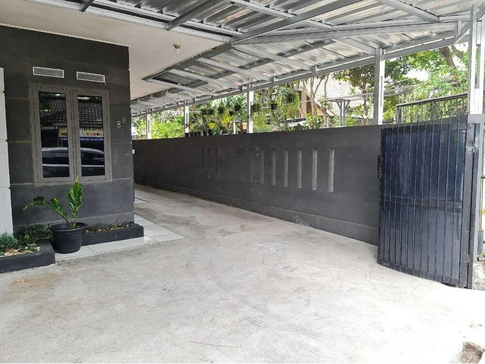 EXPRESS O 92035 Rumah Singgah 8b Syariah