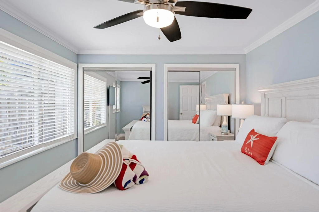 Tropical Beach Resorts - Sarasota