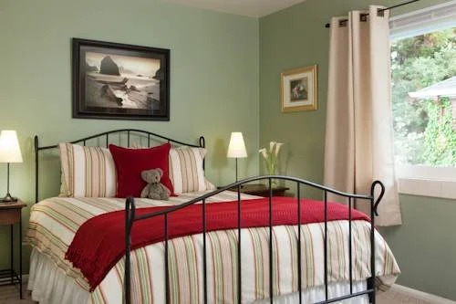 Chambered Nautilus Bed and Breakfast Inn