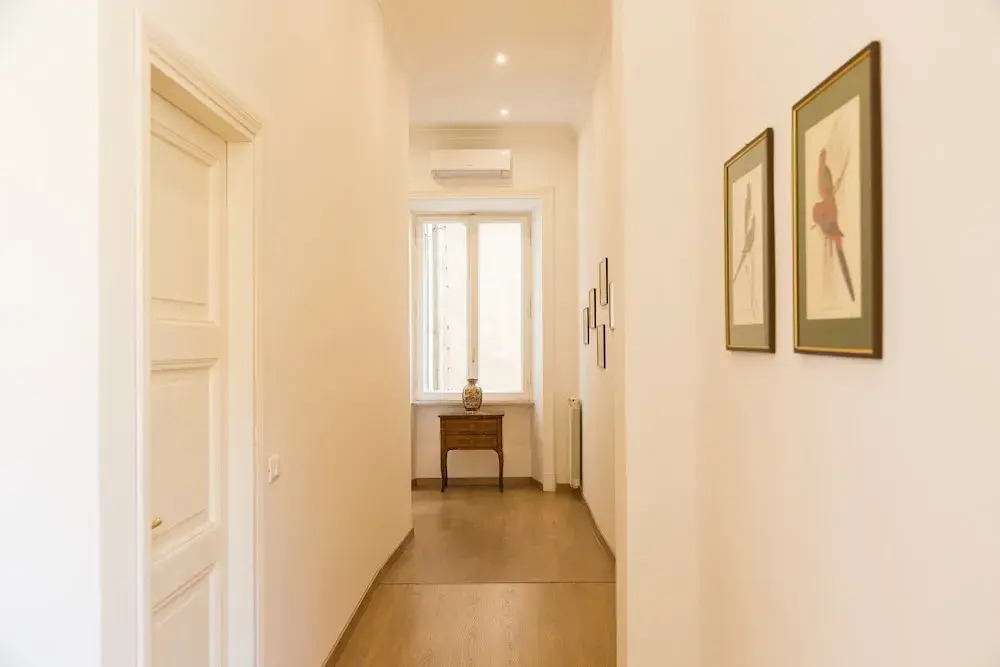 Prestigious Apartments Via Barberini