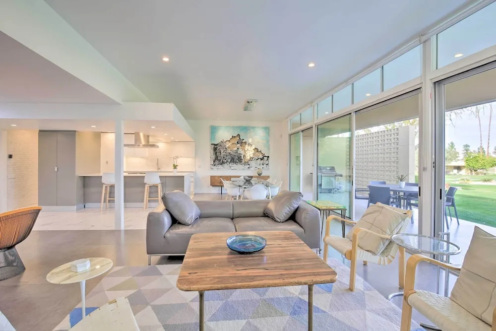 Luxe Palm Desert Home: Patio, Grill & Mtn Views!