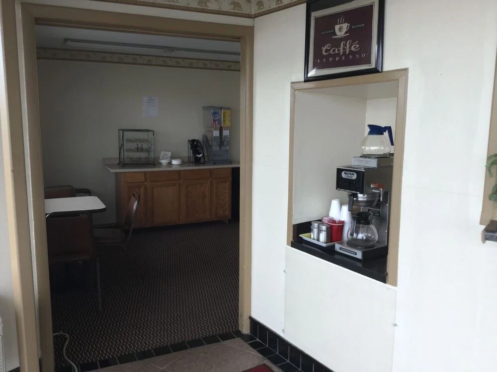 Big Spring Inn Madisonville
