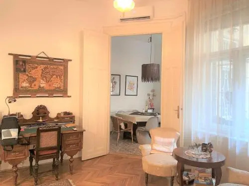 Gold Pearl Apartment 2 rooms at St Stephen s Basilica