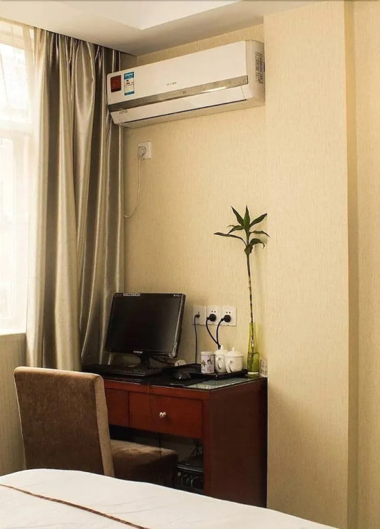Chaolv Business Hotel