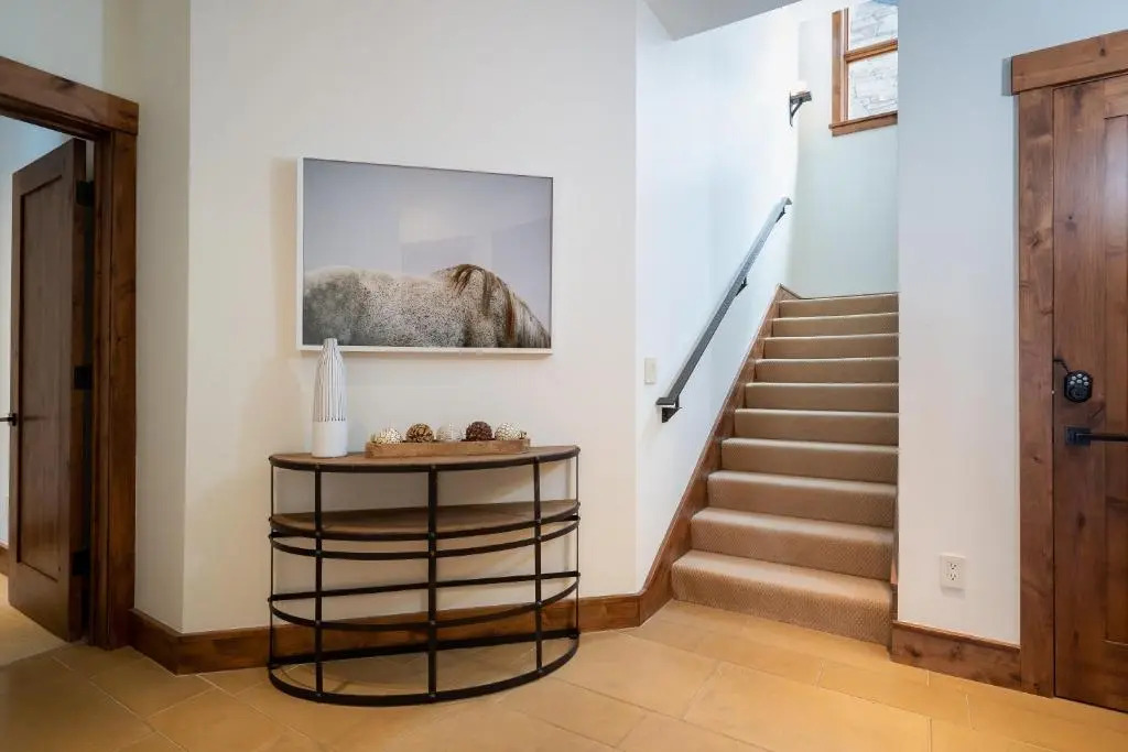 Luxury 4BD True Ski-In/Ski-Out Mid-Mountain Residence - Trailside Northstar