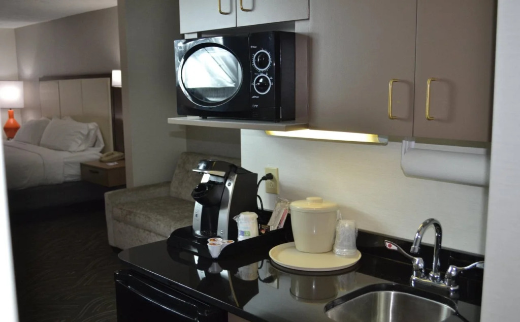 Holiday Inn Express & Suites Kent - University Area by IHG
