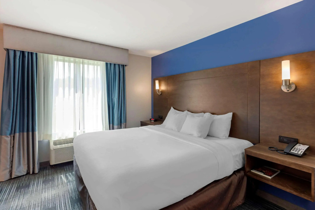 Comfort Inn & Suites East Ellijay
