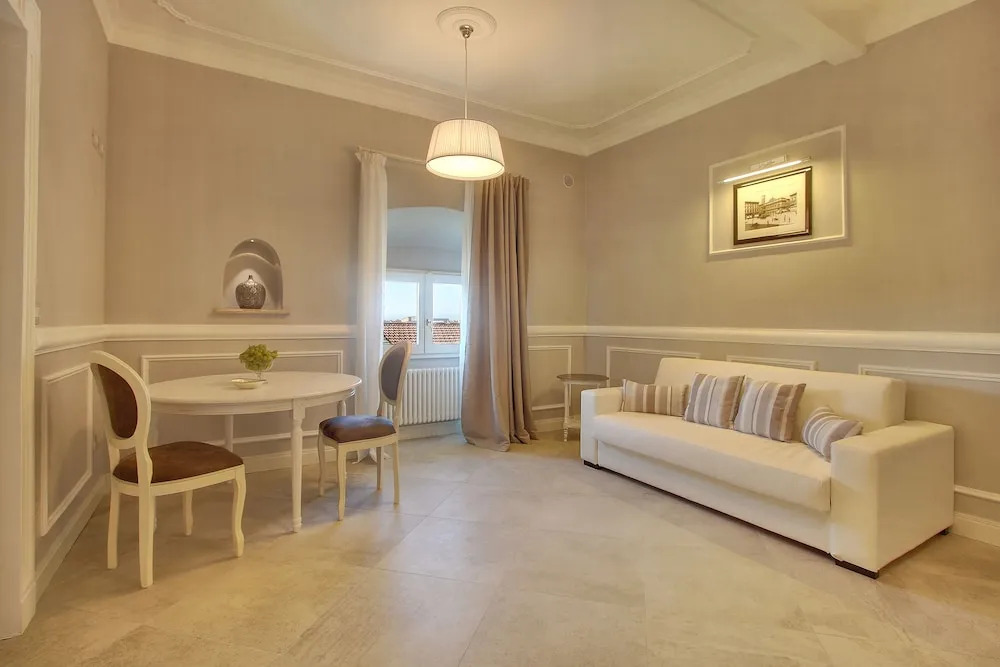 Art Apartment Brunelleschi Family Suite