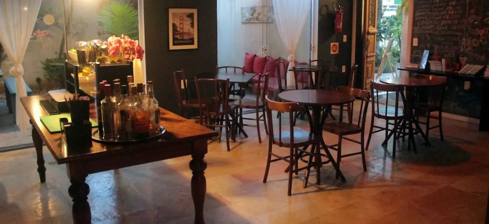 Le Flâneur Auberge