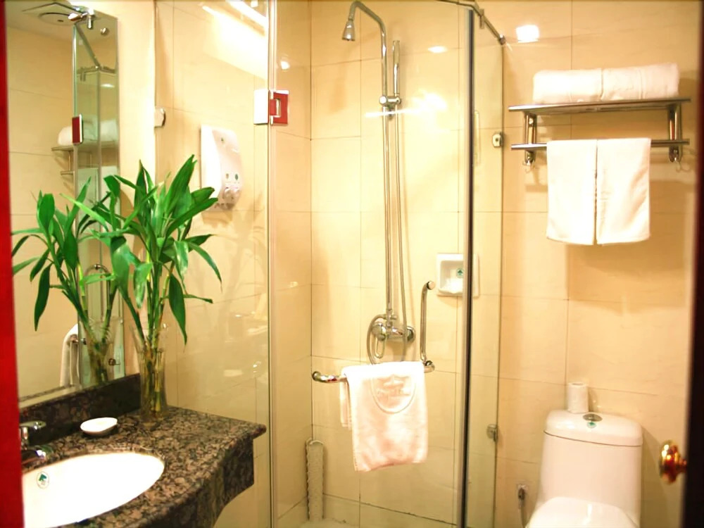 GreenTree Inn Luoyang Peony Square