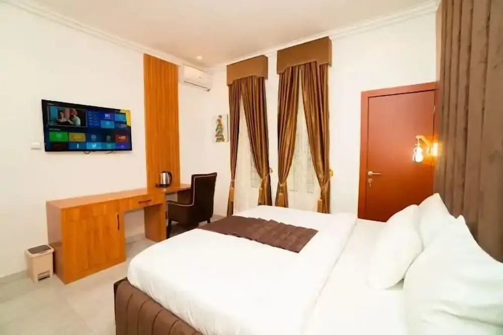 The Harmony Oasis Hotel and Suites