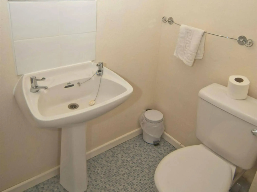The Jubilee Hotel West- with NEWLY REFURBISHED SPA FACILITIES - GAMESPIT - AND SMOKEHOUSE