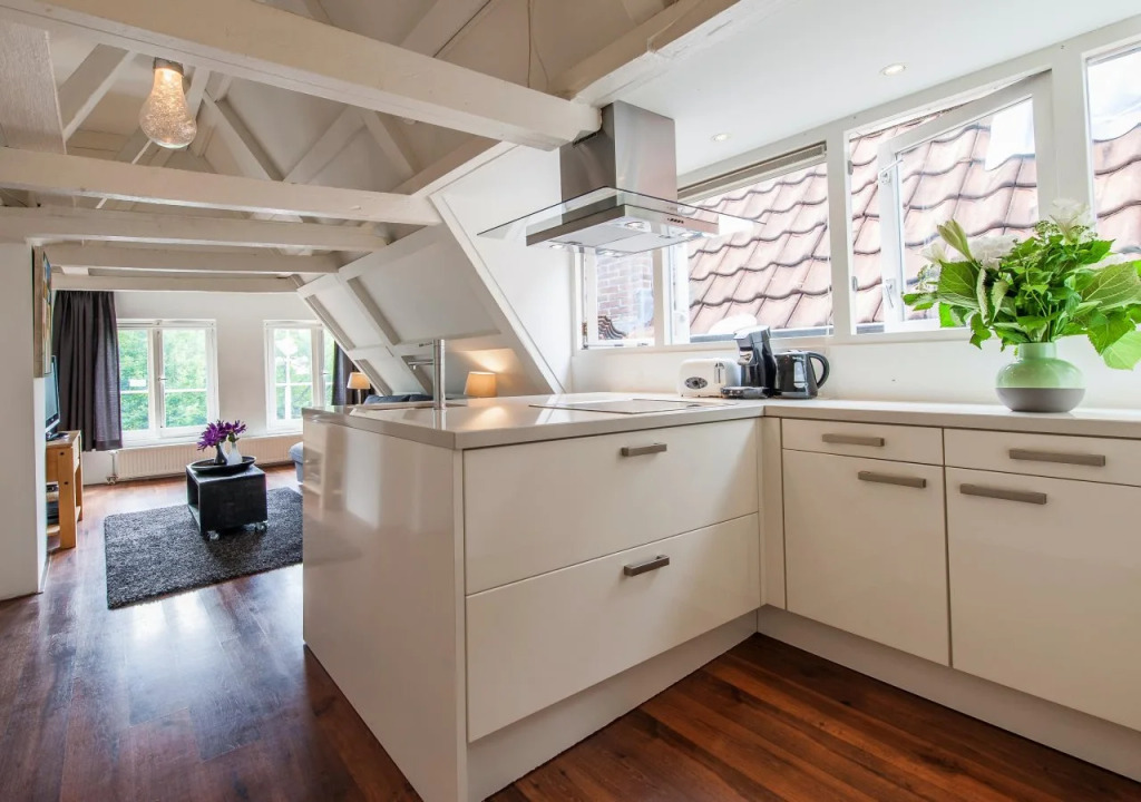 Rembrandtplein Apartment Suites