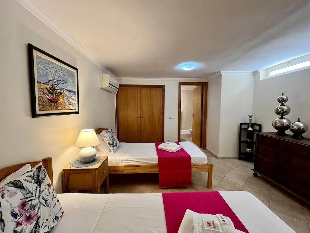 Vilamoura Amazing Golf Villa With Pool by Homing