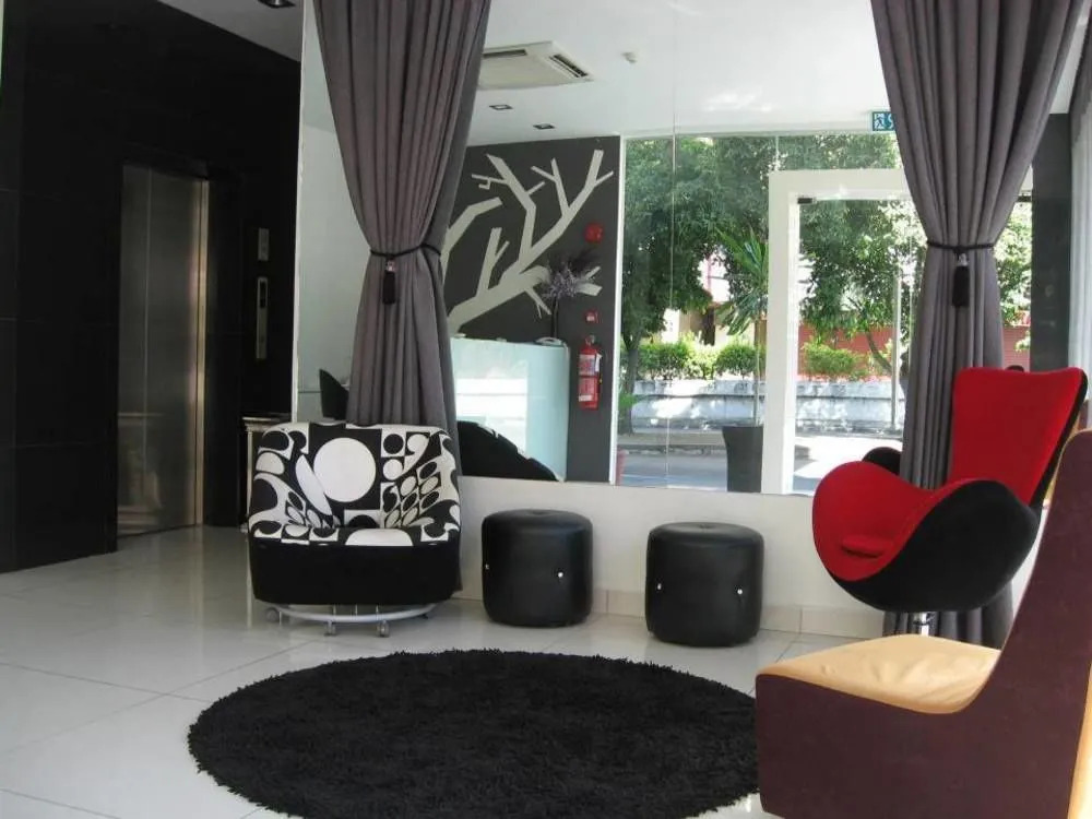 Hii-5 Hotel