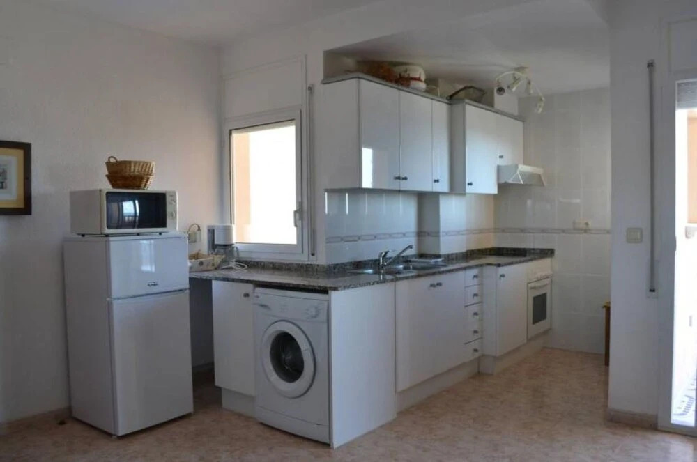 106261 - Apartment in Llança