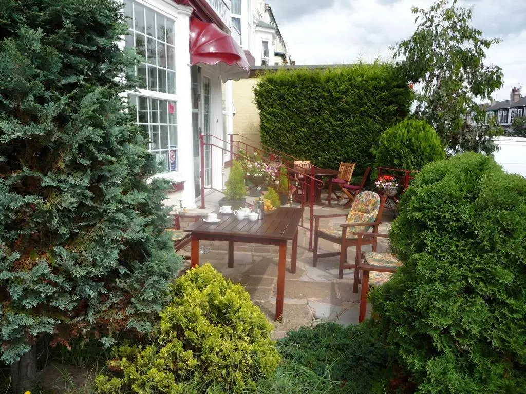 The Warwick Southport