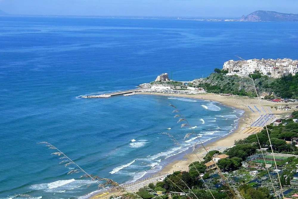 Villa in Sperlonga for 6 Persons