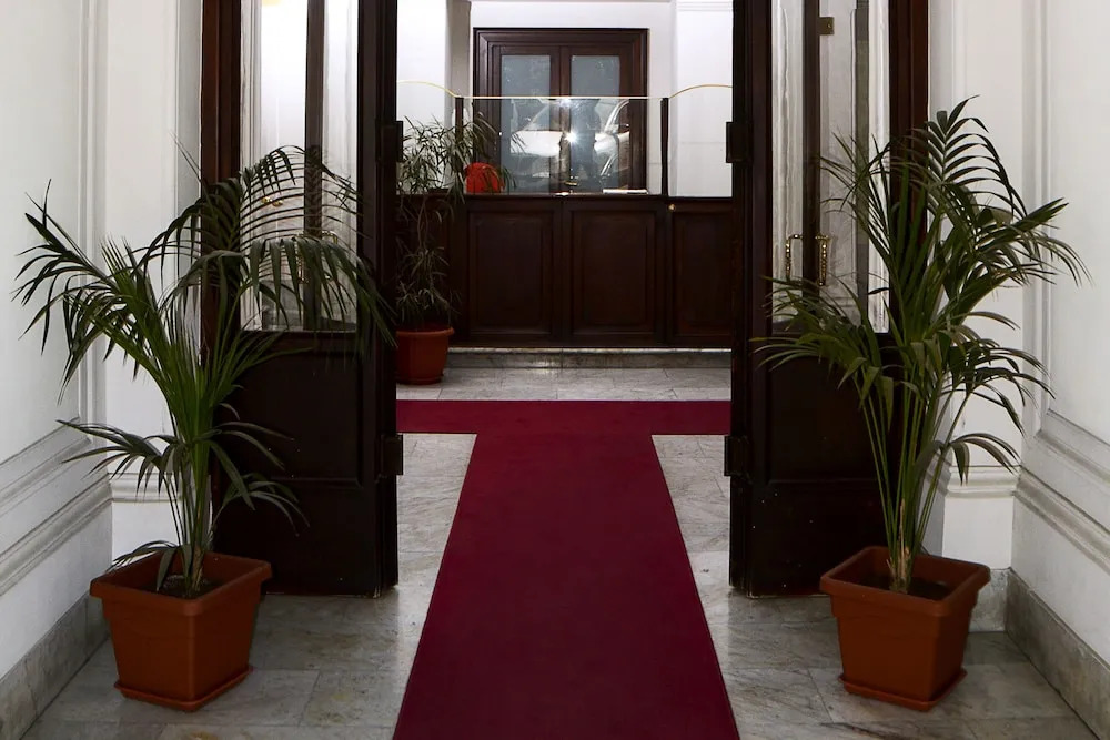 New Moon Guesthouse
