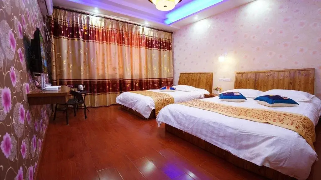 Wuzhen Dongming Inn