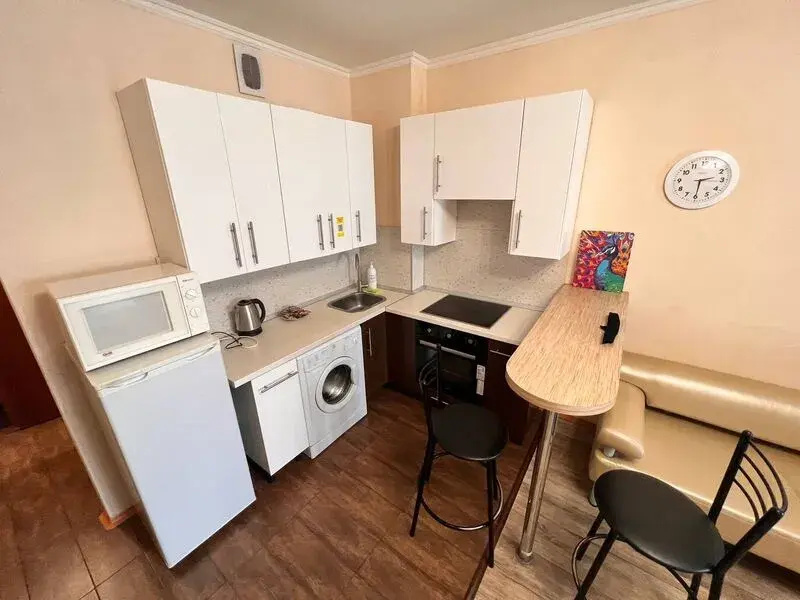 Voyage apartment on 50 let VLKSM street, 19
