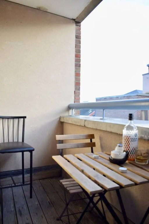 Spacious Ifsc 2 Bedroom Flat With Balcony