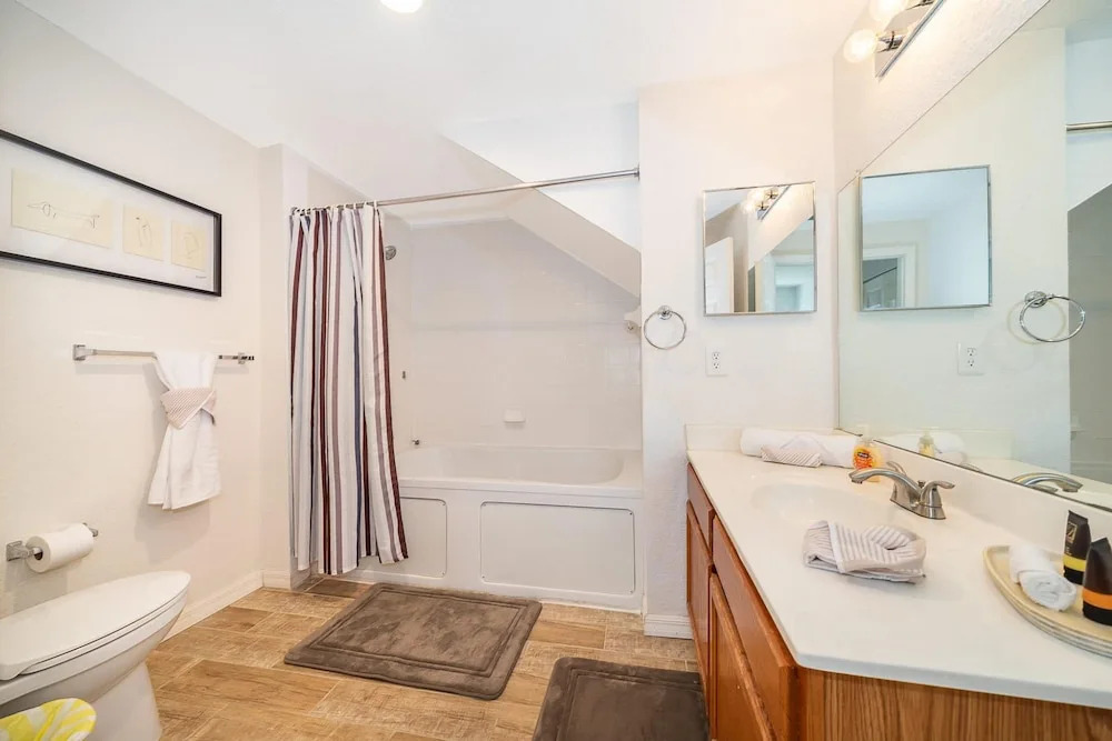 Enchanted Townhome Near Disney Parks 3Br